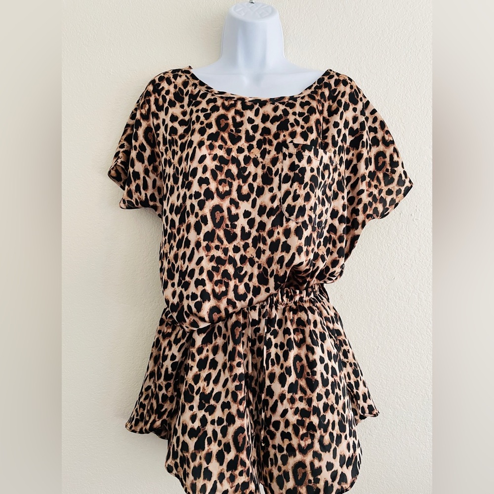 Victoria’s Secret Leopard Print Elastic Shorts Short Sleeve Top Pajama Set XS